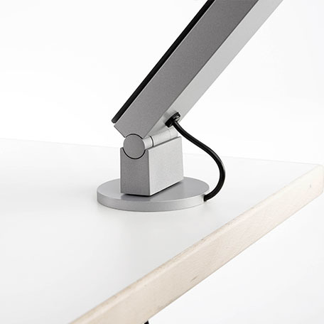 Luctra Radial Pro Table Light